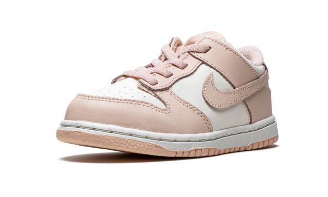 Nike Dunk Low Orange Pearl